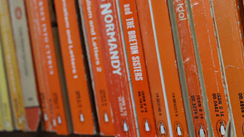 Old Penguin Books